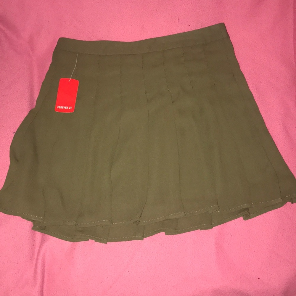 Chiffon pleated skirt
